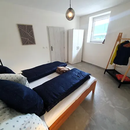 Domov Na Ceste بيت للعطل *